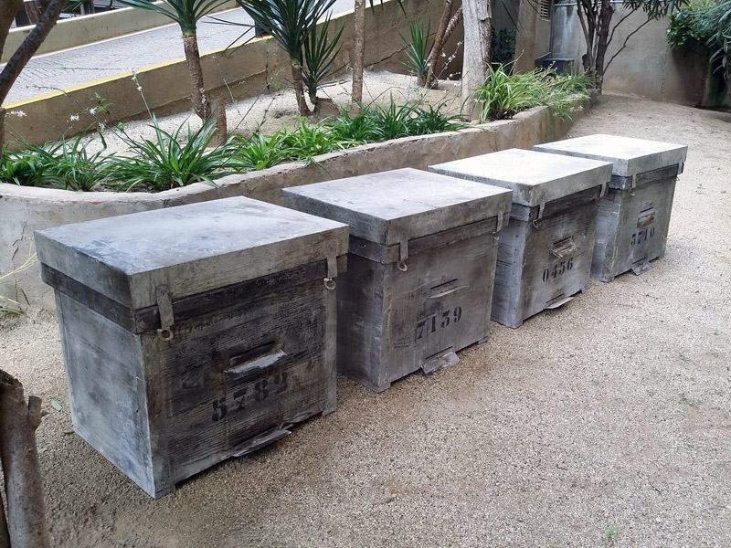 cajon panal abejas madera 2u 12panl. 51x56x42 (34eu.) 4u